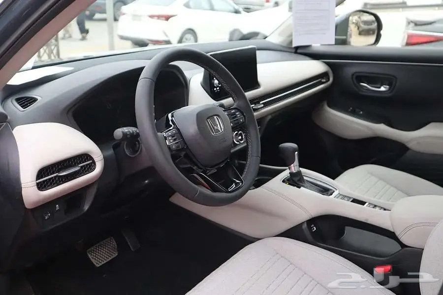 هوندا ZR-V 2024 ستاندر LX تمويل فقط جميع البنوك والشركات 4