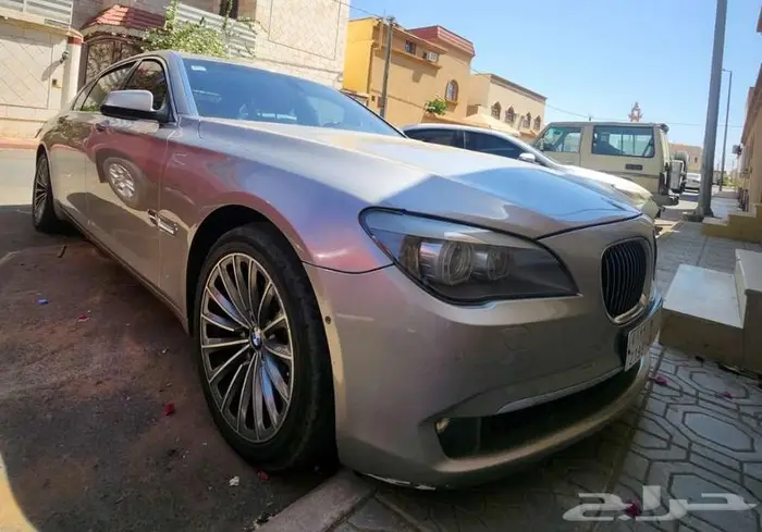 بي ام دبليو 740 2009 7