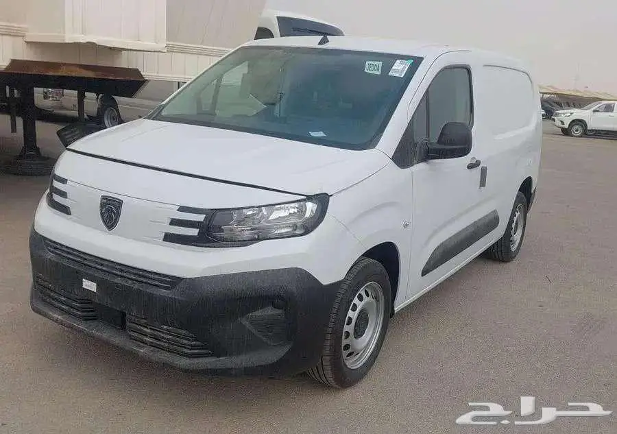 بيجو بارتنر 2025 قير عادي ديزل شاص طويل 0