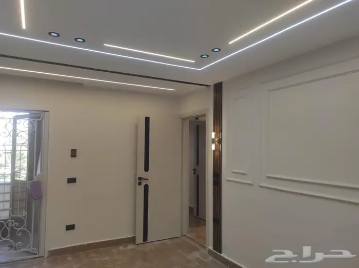مصمم ديكورات داخليه وخارجيه اشراف وتنفيذ احترافيه 11