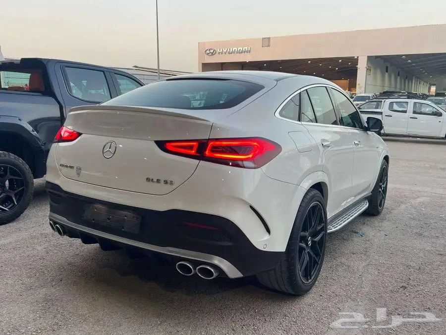 مرسيدس GLE53 سعودي جفالي 2022 نظيف 3