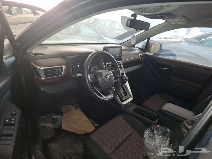 تويوتا انوفا GL استندر 2024 بنزين 11