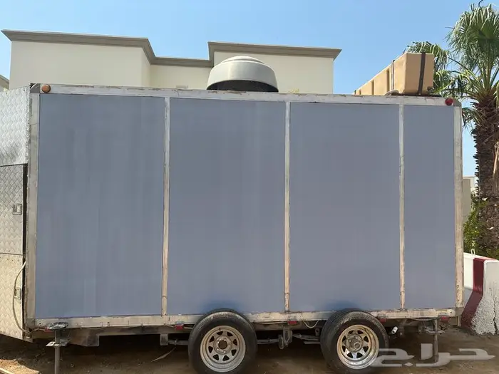 فود ترك للايجار او البيع 4.5m 2.5m 1