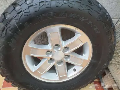 كفرات حجرية مع جنوط اصلية وكالة 4