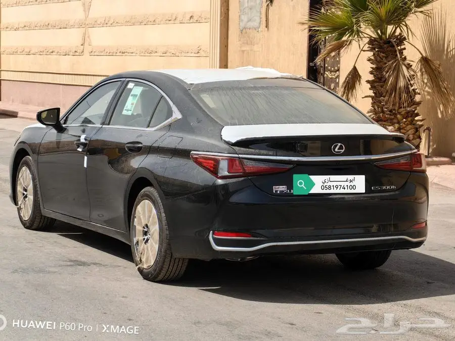 لكزس ES. 300.AHهايبرد موديل 2024 26