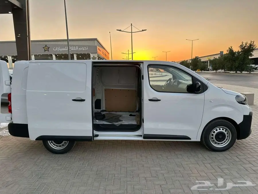 بيجو اكسبيرت فان بضاعه ديزل قير اوتوماتيك 2025 2
