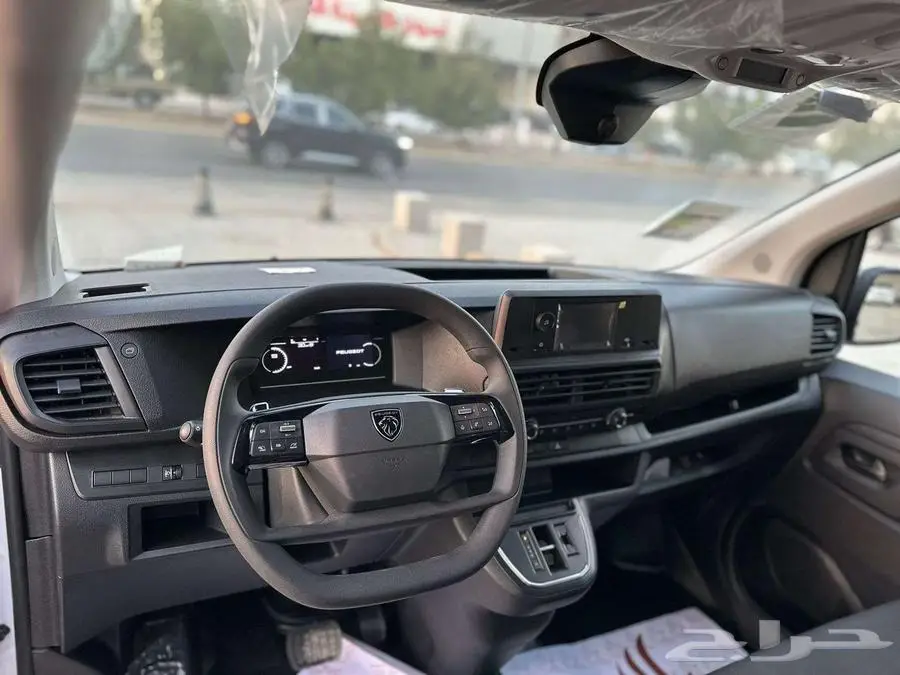 بيجو اكسبيرت فان بضاعه ديزل قير اوتوماتيك 2025 5
