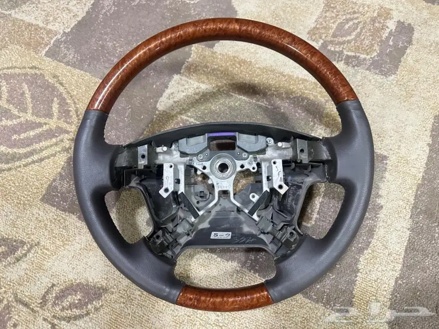 طارة لكزس LS430 0