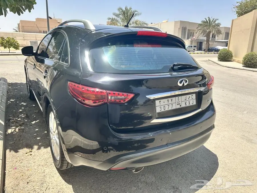 انفنتي 2014 QX70 10