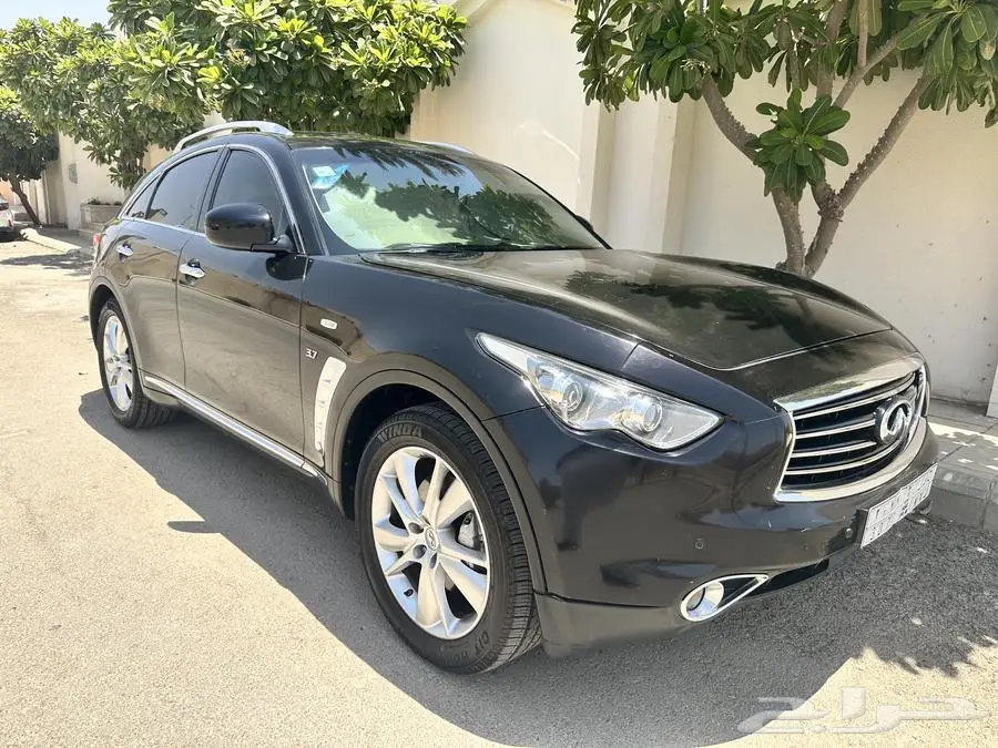 انفنتي 2014 QX70 8