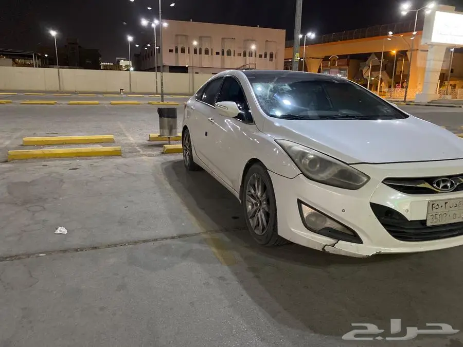 هيونداي i40 2014 2