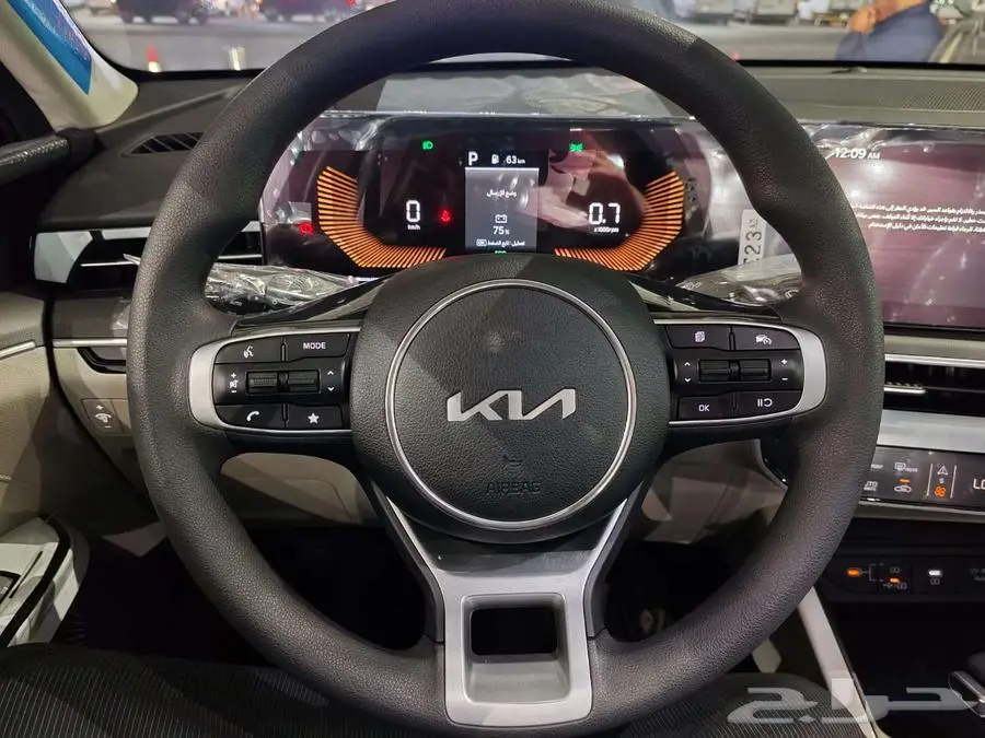 كيا K5 2025 1