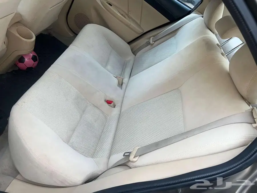 Toyota Yaris  2016  Model  Automatic  135000 KM 6