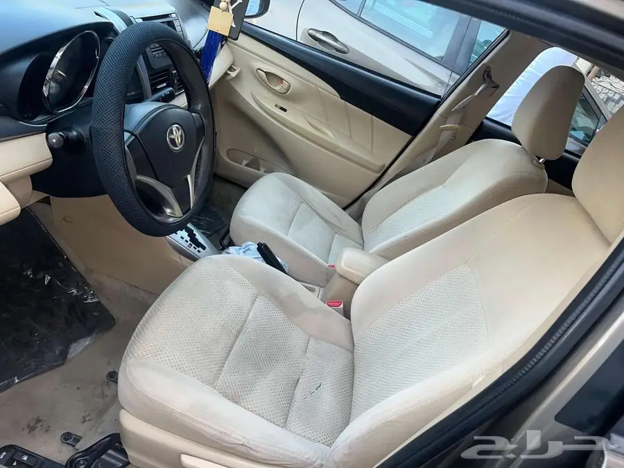 Toyota Yaris  2016  Model  Automatic  135000 KM 5