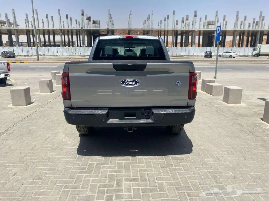 فورد F150 غمارتين XL موديل 2024 كاش وبنوك 5
