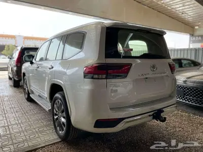 تويوتا لاندكروزر 2025 L4 سعودي كاش استلام فوري 2