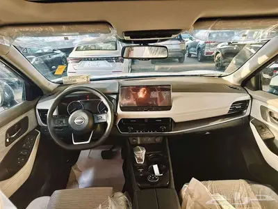 نيسان اكستريل ستاندر دبل و بدون دبل 7 مقاعد 2025 3