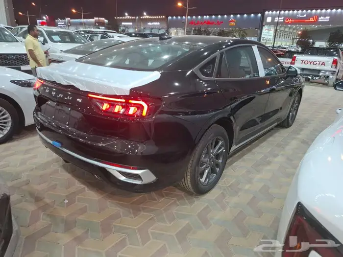 فورد تورس امبيانتى 2025 استندر اسود 1