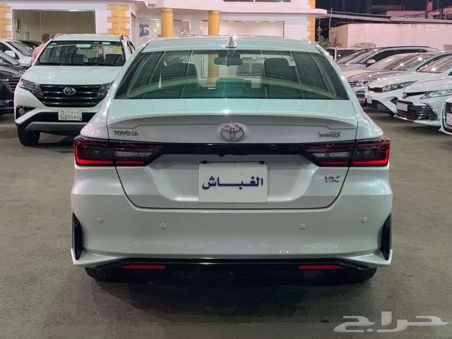 تويوتا يارس موديل 2023 فل كامل yx 5