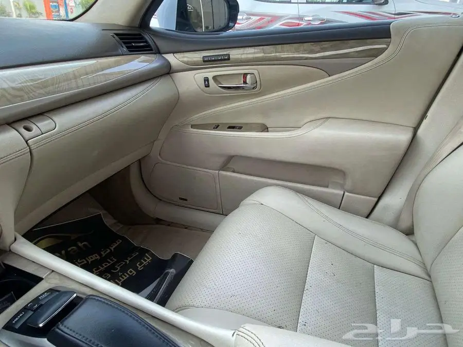 لكزس 2014 LS 460 سعودي استخدام شخصي للبيع 24