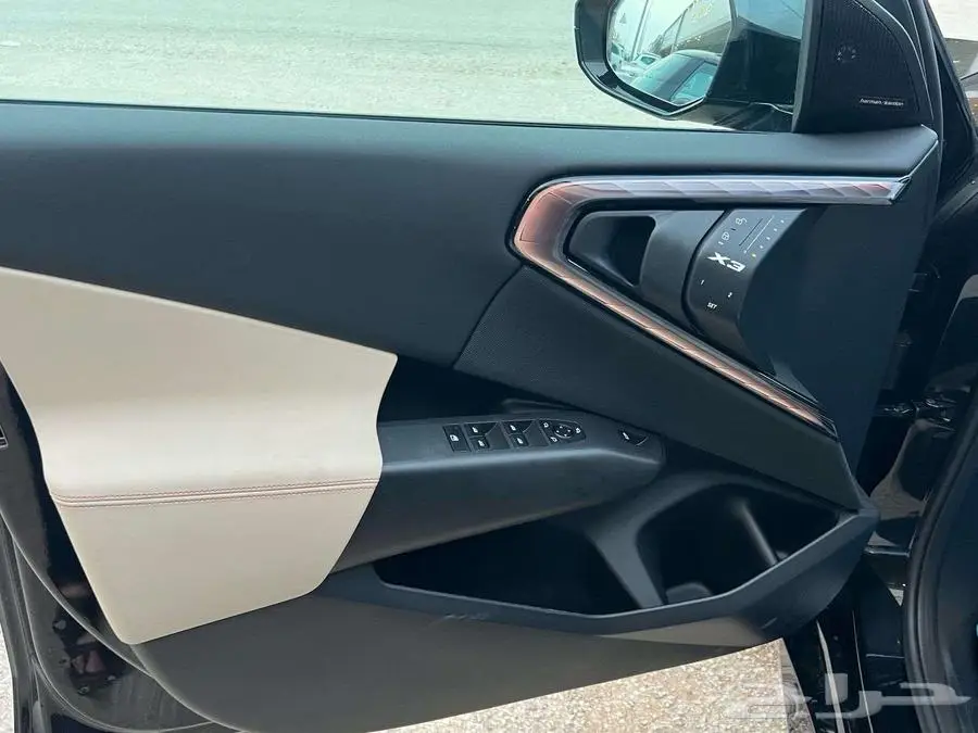 BMW X3 M KIT جديد اصفارموديل 2025 تظليل مجاني 36