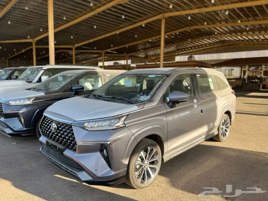 تويوتا فيلوز 2025 GLX اقل الاسعار وجميع الالوان 0