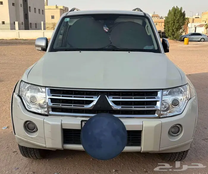 للبيع باجيرو 2011 3