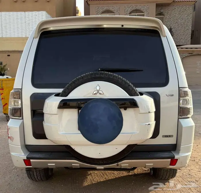 للبيع باجيرو 2011 5