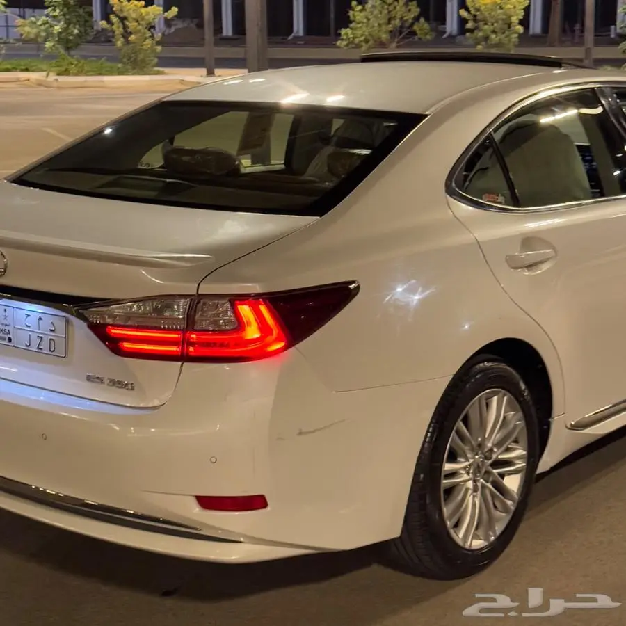 لكزس es350 موديل 2017 3