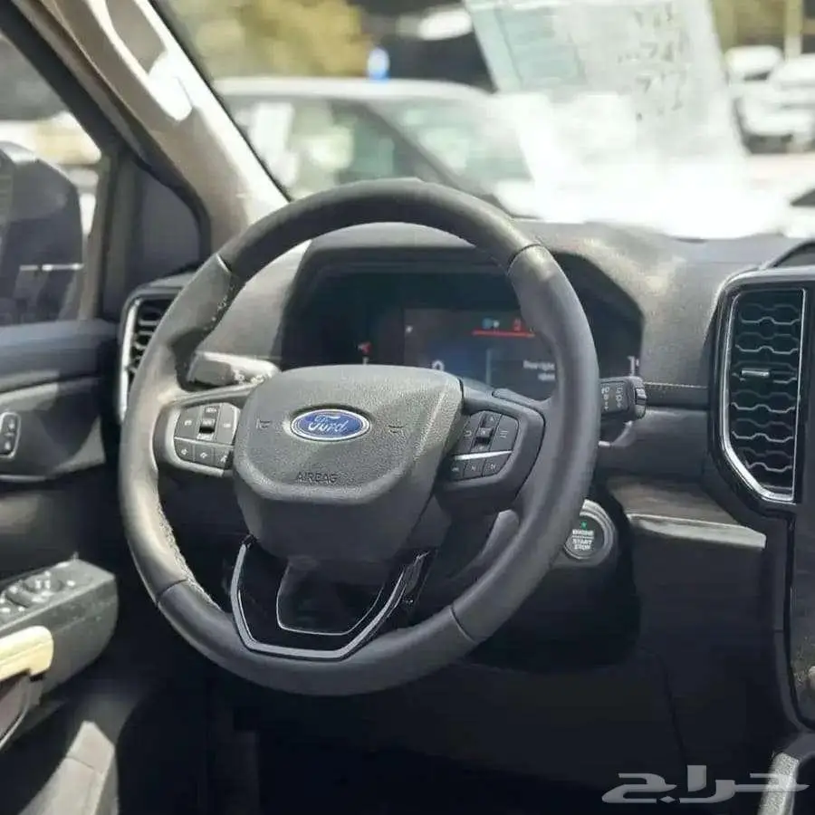 فورد ايفرست XLT نص فل 2025 عرض كاش وتقسيط 5