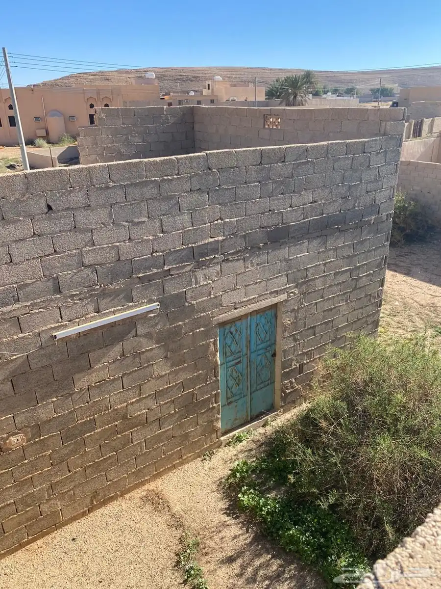 حوش للبيع 1