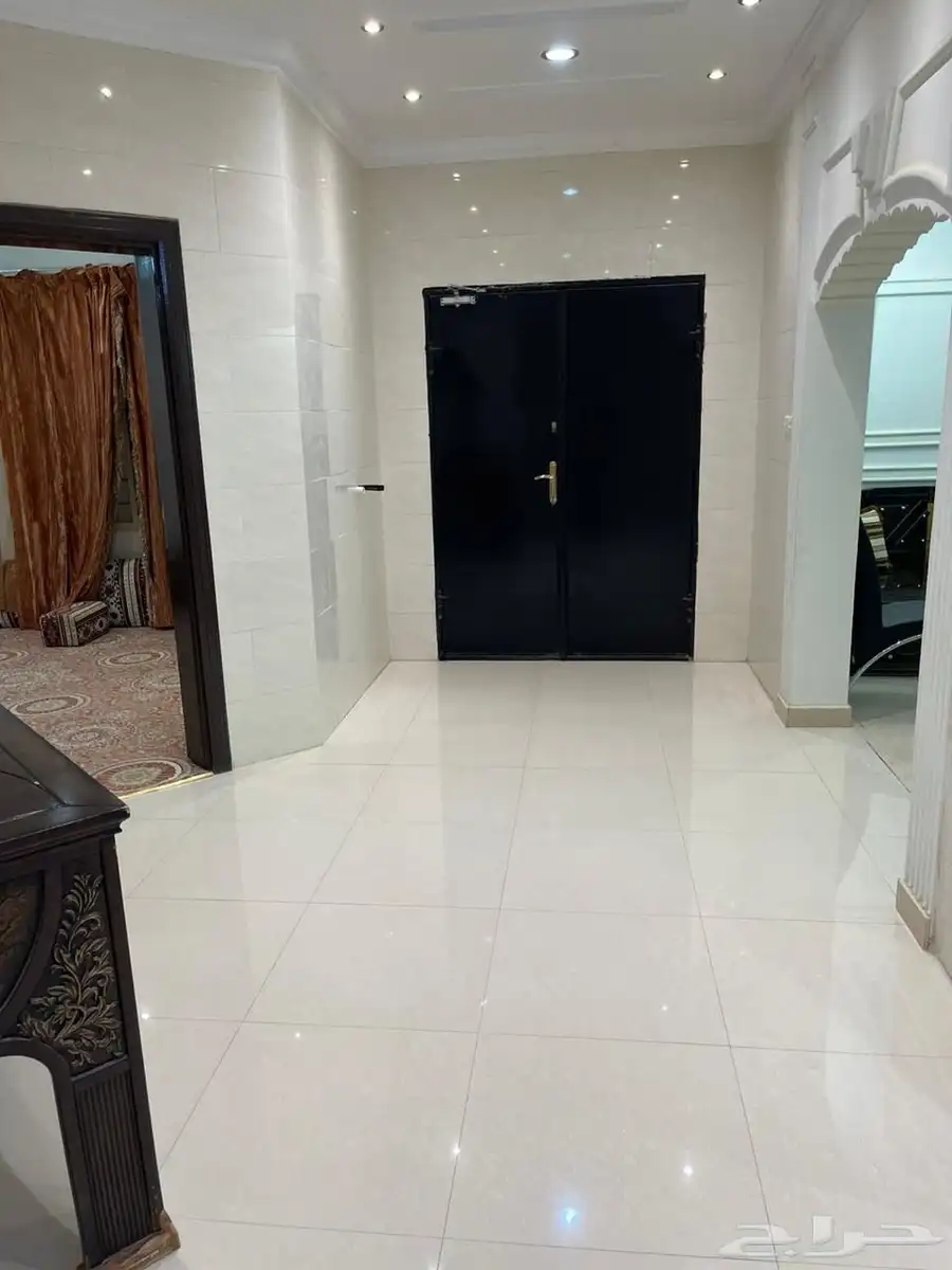 فيلا للبيع في الدار البيضاء درج داخلي بدون شقق 6