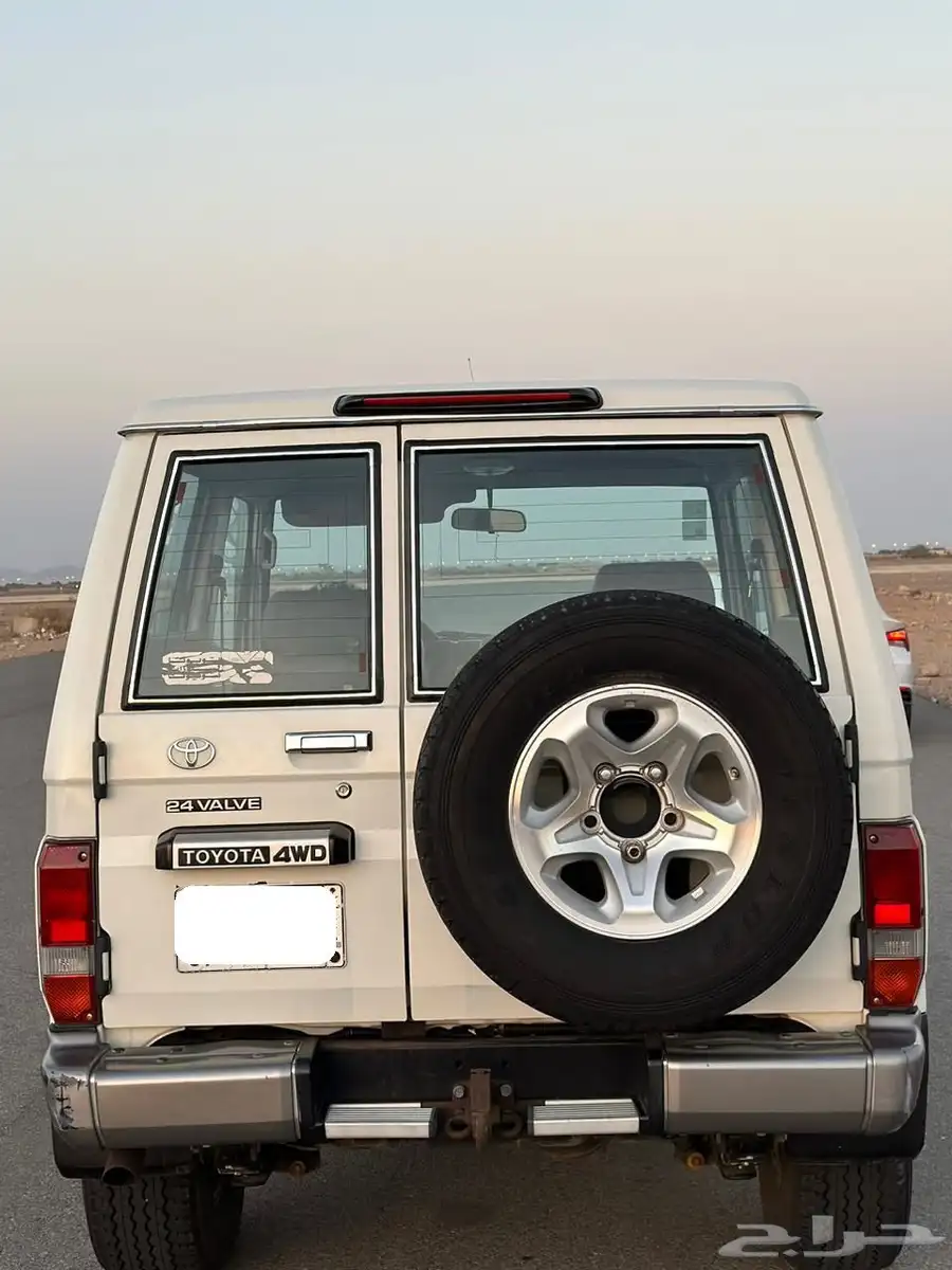 تويوتا جيب ربع 2008 1