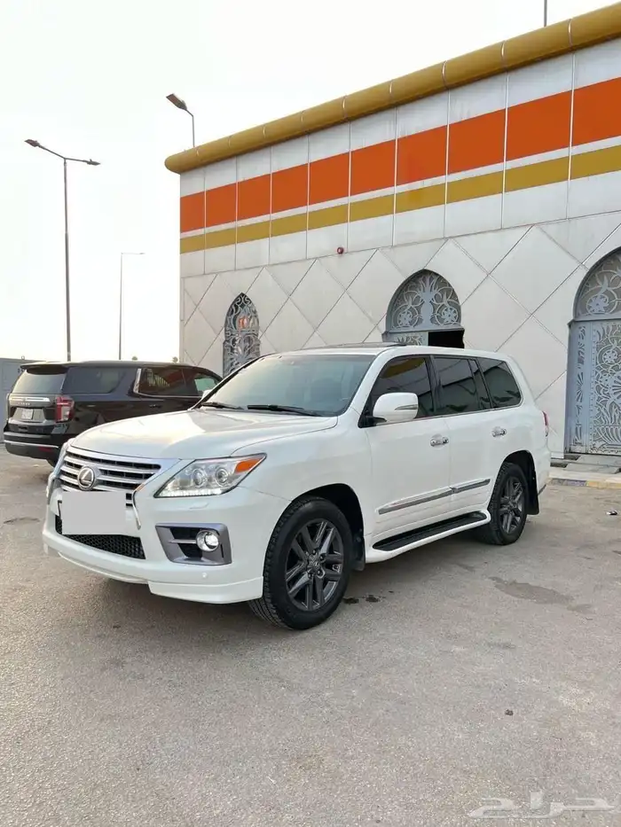 لكزس LX570 2014 1