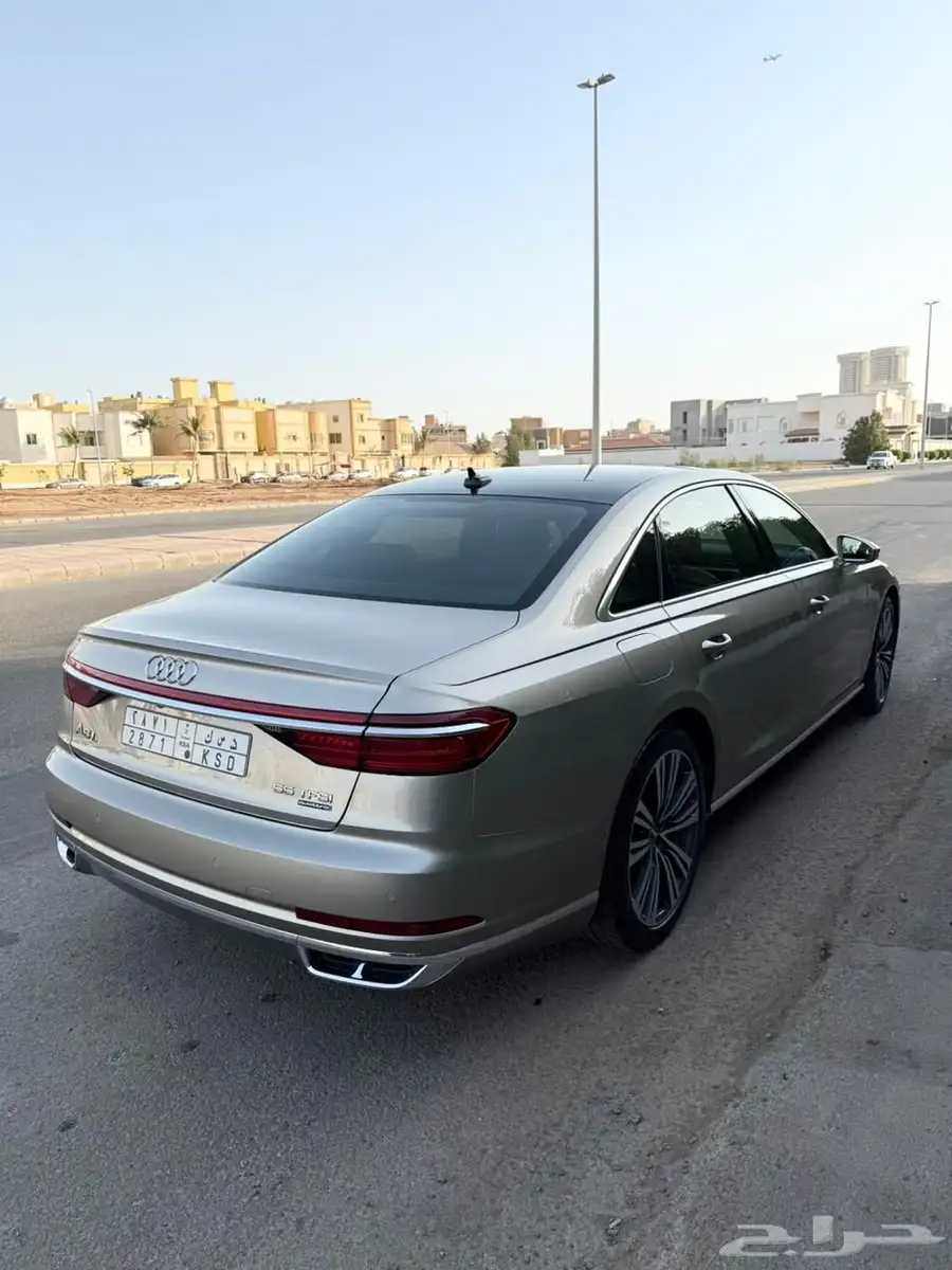 سيارة اودي A8L موديل 2018 3