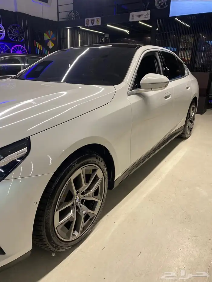 تم البيع -بي ام دبليو الفئة الخامسة 2024 2