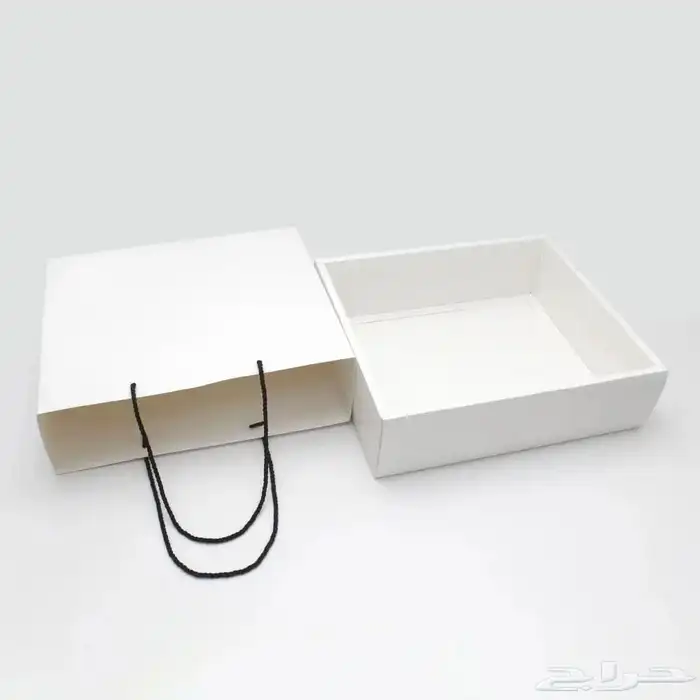 علب هدايا وعبايات بمقاسات 3