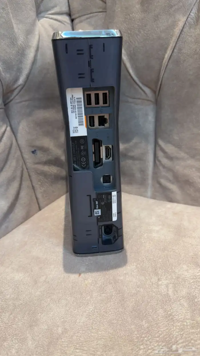 للبيع جهاز Xbox 360 إصداره هلو 4 6
