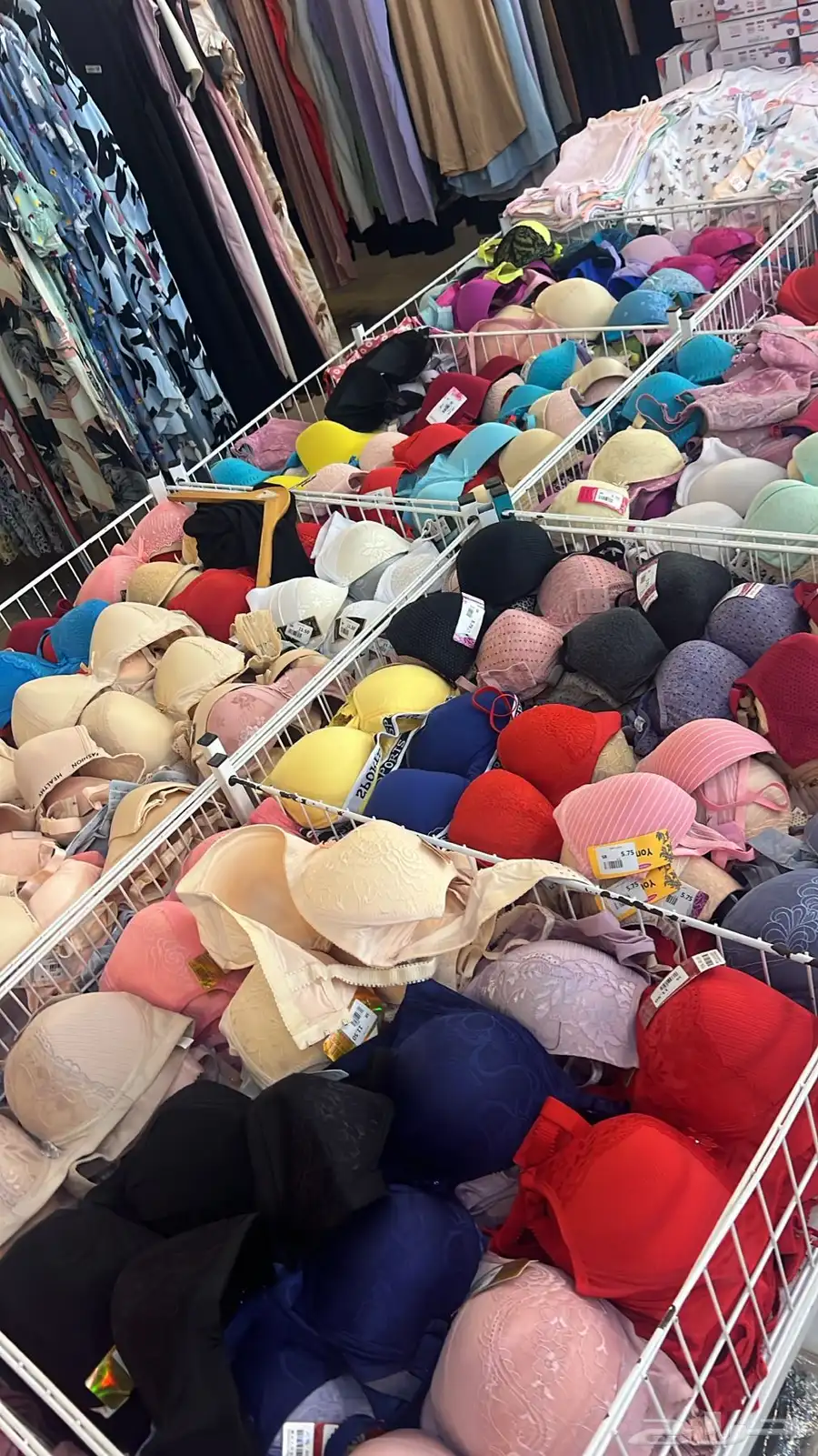 اواني وملابس واحذيه واللعاب اطفال وغيرها 3