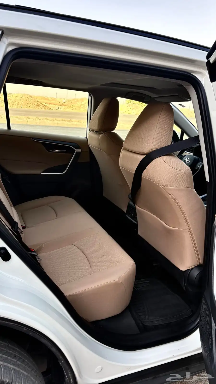 تايوتا راف فور 2022 XLE 4WD 10