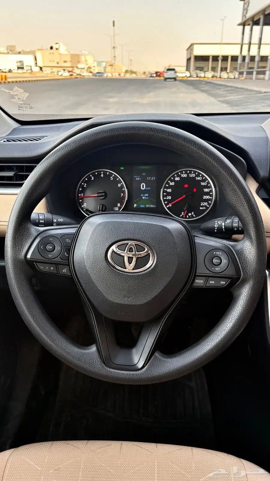 تايوتا راف فور 2022 XLE 4WD 13