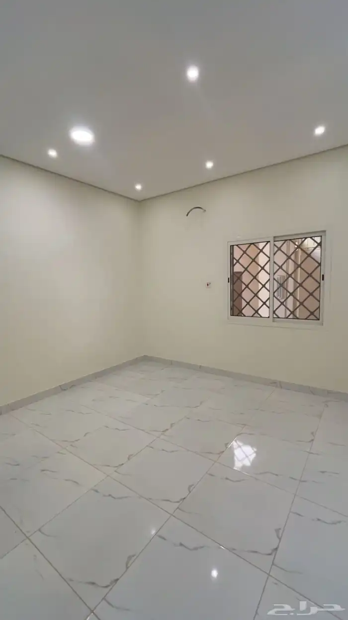للبيع فله ببريدة حي الصفراء دورين مفصولات 3