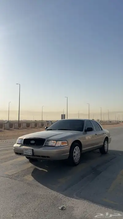 شبك بوليسي فورد فكتوريا 0