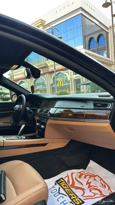 BMW 740 Li 2013 مخزنه 29