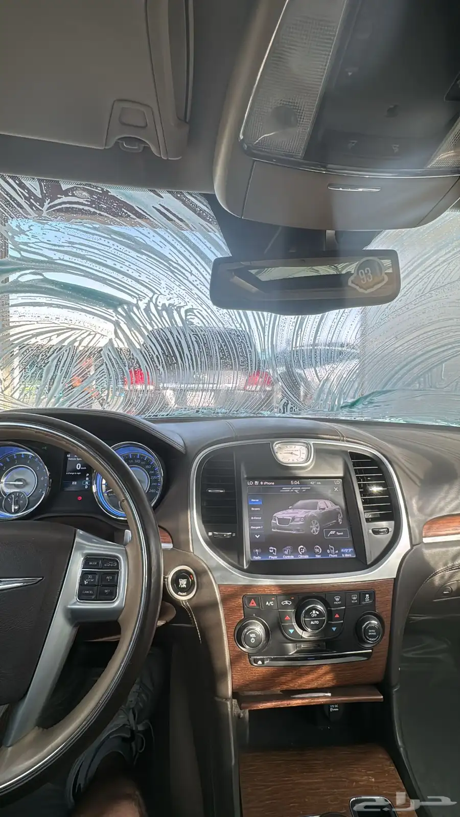 كرايسلر c300 v8 21