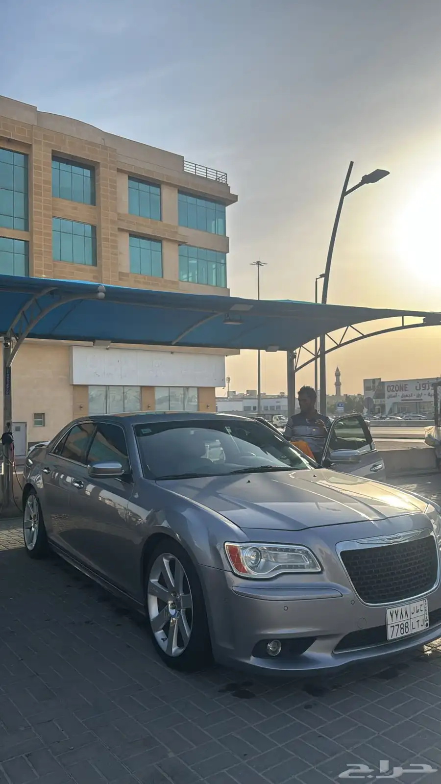 كرايسلر c300 v8 4