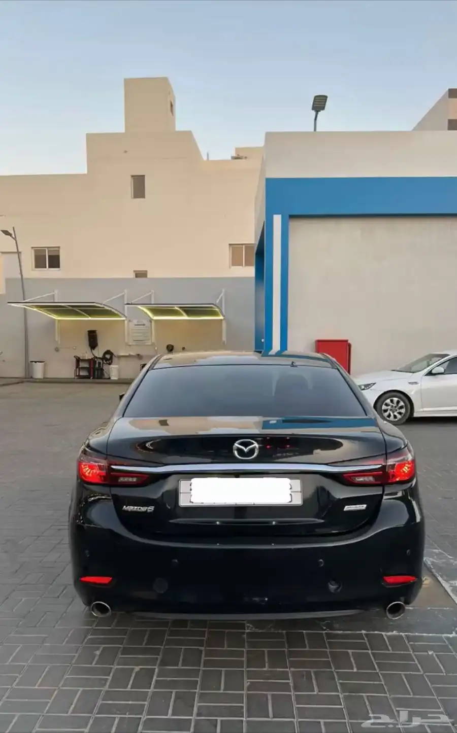 للبيع مازدا اسود سيدان موديل 2019 6