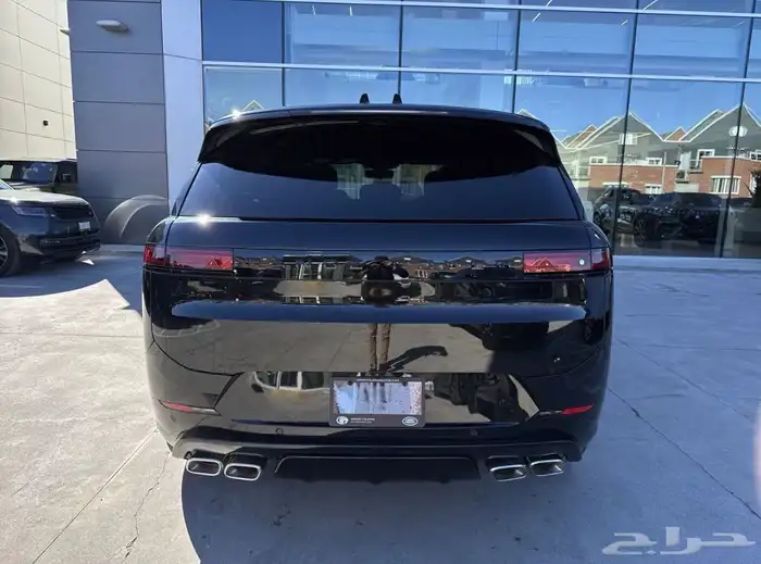 للبيع رانج روفر سبورت موديل 2025 - V8 شبه اصفار وارد كندا 1