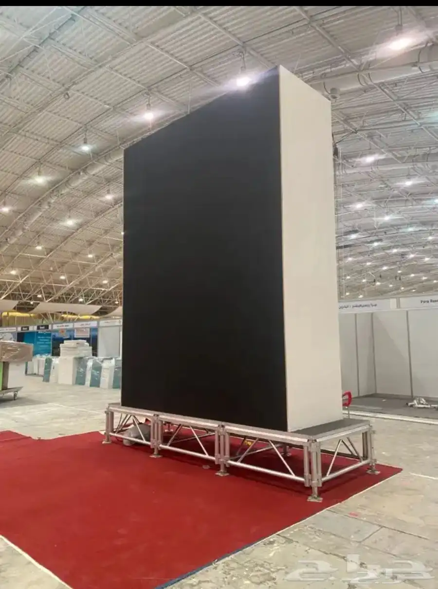 تأجير وبيع شاشات LED وإضاءة مسارح 0