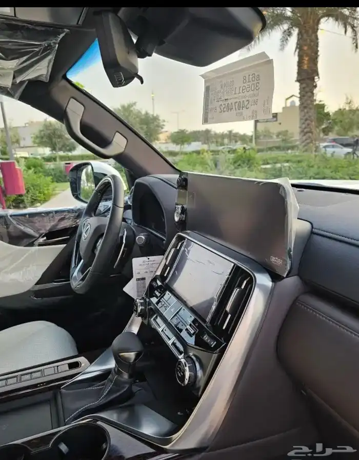لكزس BB 25 عبداللطيف ابيض داخل اوف وايت ماشي 3000 3